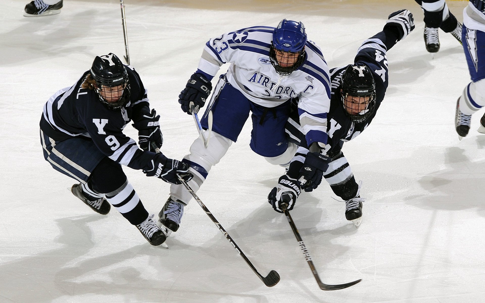 开云平台-_体育与科技融合创新展：未来运动无限可能_，科技与体育结合的例子
