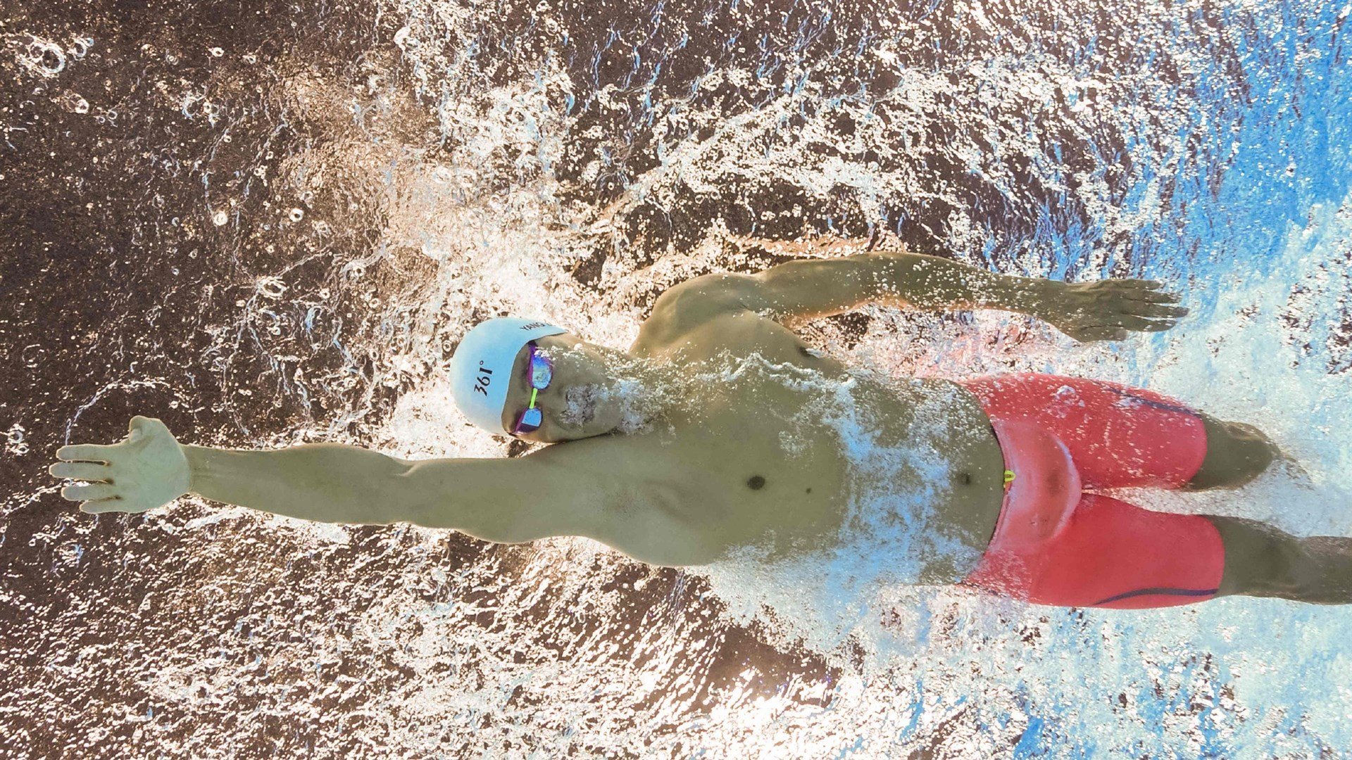 开云注册网址-_都市超级马拉松：在摩天大楼之间奔跑_，超级马拉松比赛