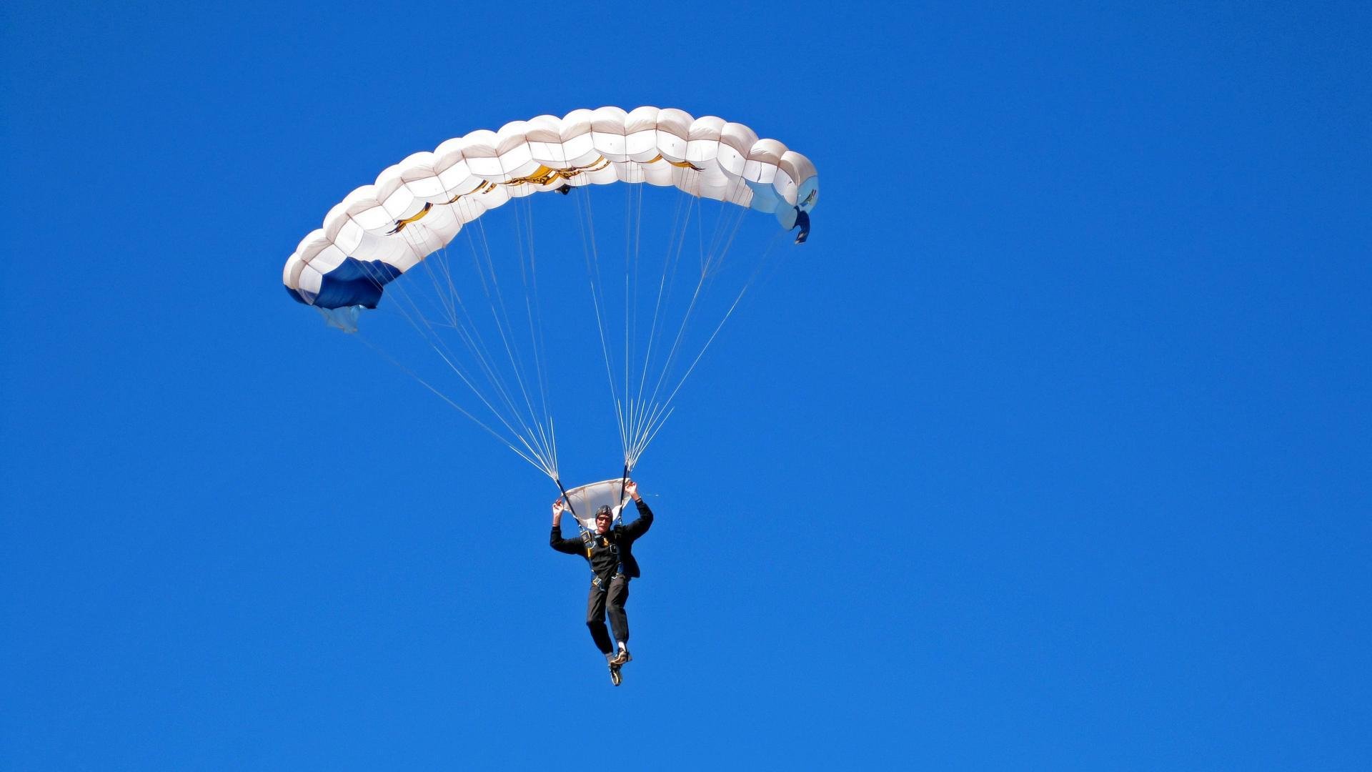 开云体育移动版-普拉提课程在女性健身人群中受欢迎，普拉提课程视频教程全集